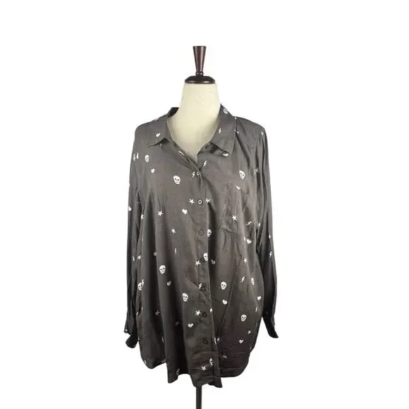 Torrid Lizzie Rayon Crepe Button Up Long Sleeve‎ Skull Heart Grey 3X NWT - Picture 2 of 6